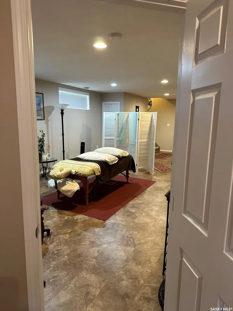 725 Centre Street Shaunavon SK S0N 0M0