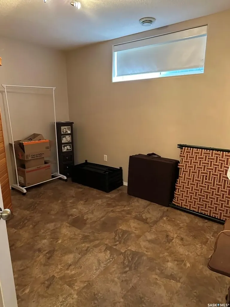 725 Centre Street Shaunavon SK S0N 0M0