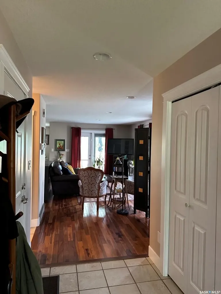 725 Centre Street Shaunavon SK S0N 0M0