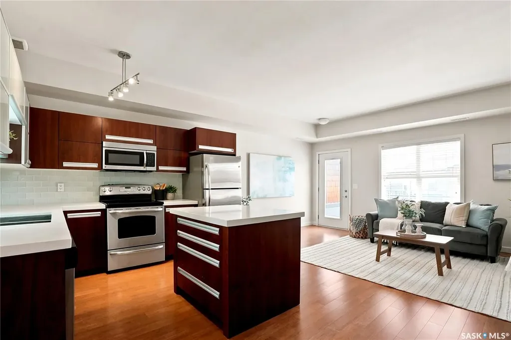 1015 Patrick Crescent Saskatoon SK S7W 0M3