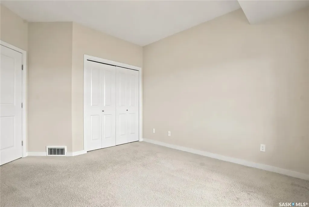1015 Patrick Crescent Saskatoon SK S7W 0M3