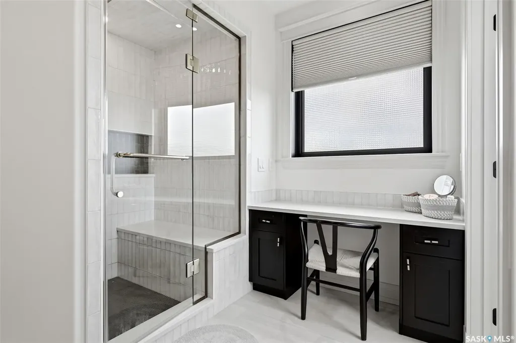 164 Oxbow Crescent Regina SK S4Y 0A6