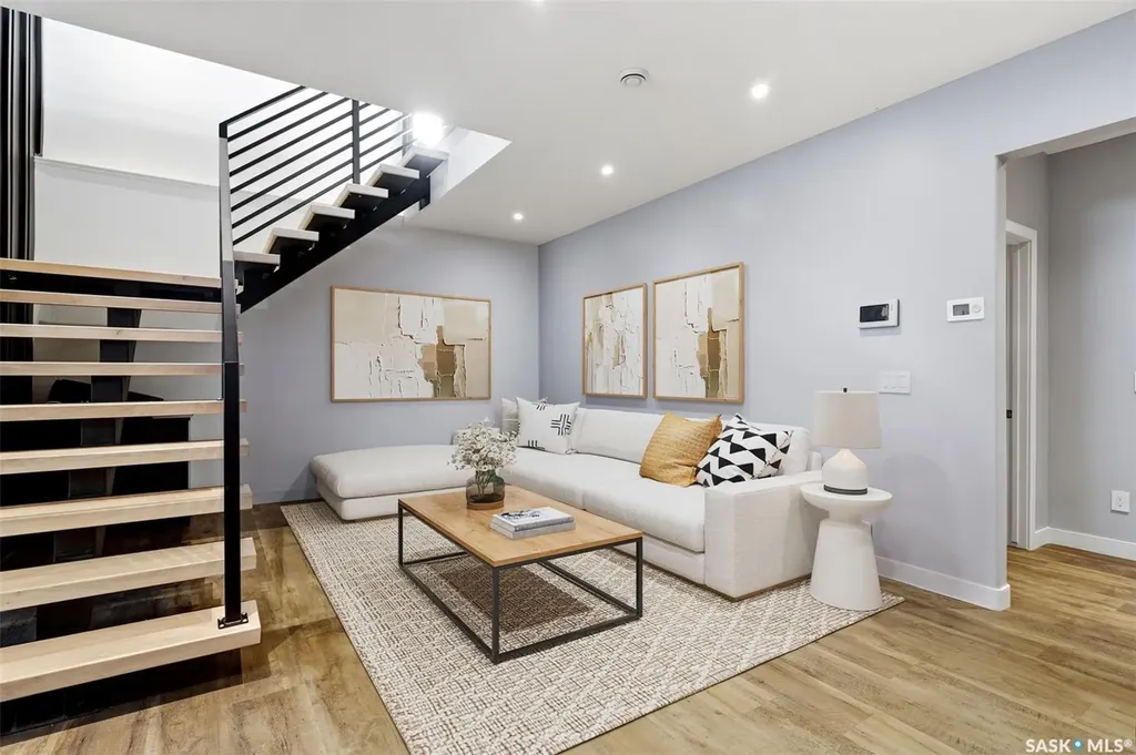 164 Oxbow Crescent Regina SK S4Y 0A6