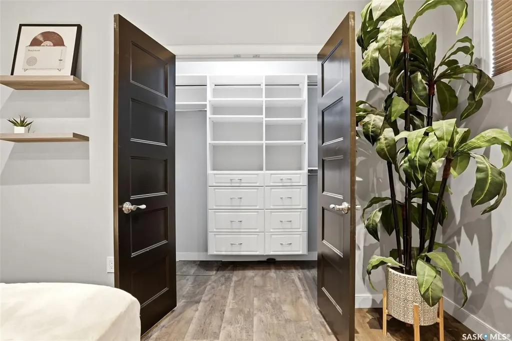 164 Oxbow Crescent Regina SK S4Y 0A6