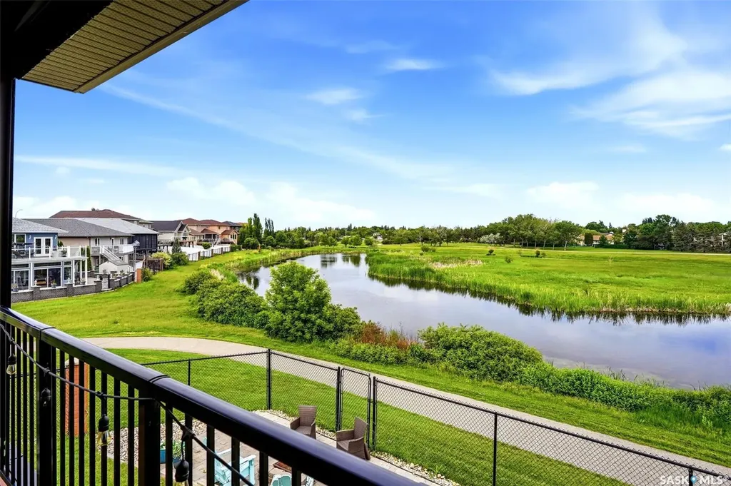 164 Oxbow Crescent Regina SK S4Y 0A6