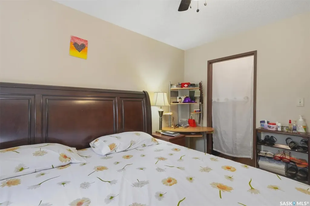 241-239 Molloy Street Saskatoon SK S7K 6J3