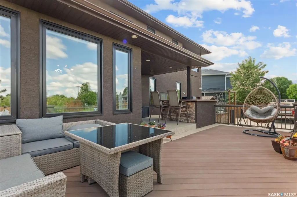 1242 Willowgrove Court Saskatoon SK S7W 0A8