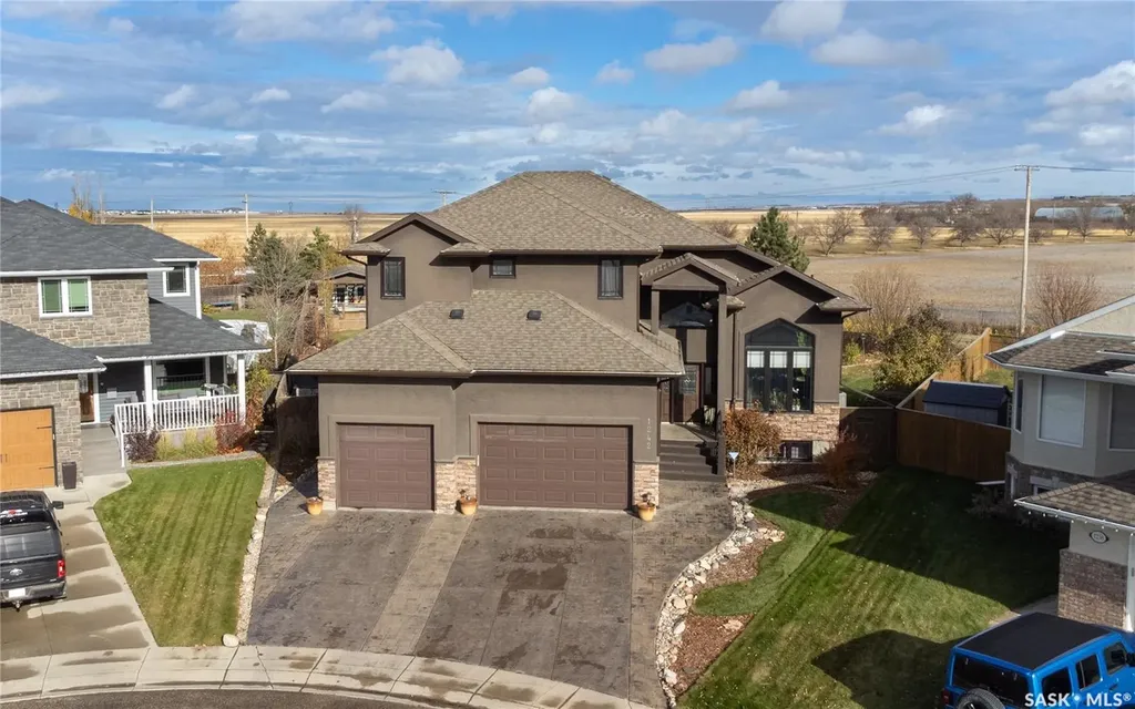 1242 Willowgrove Court Saskatoon SK S7W 0A8