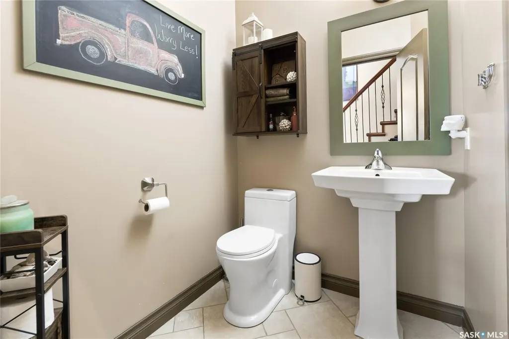 1242 Willowgrove Court Saskatoon SK S7W 0A8