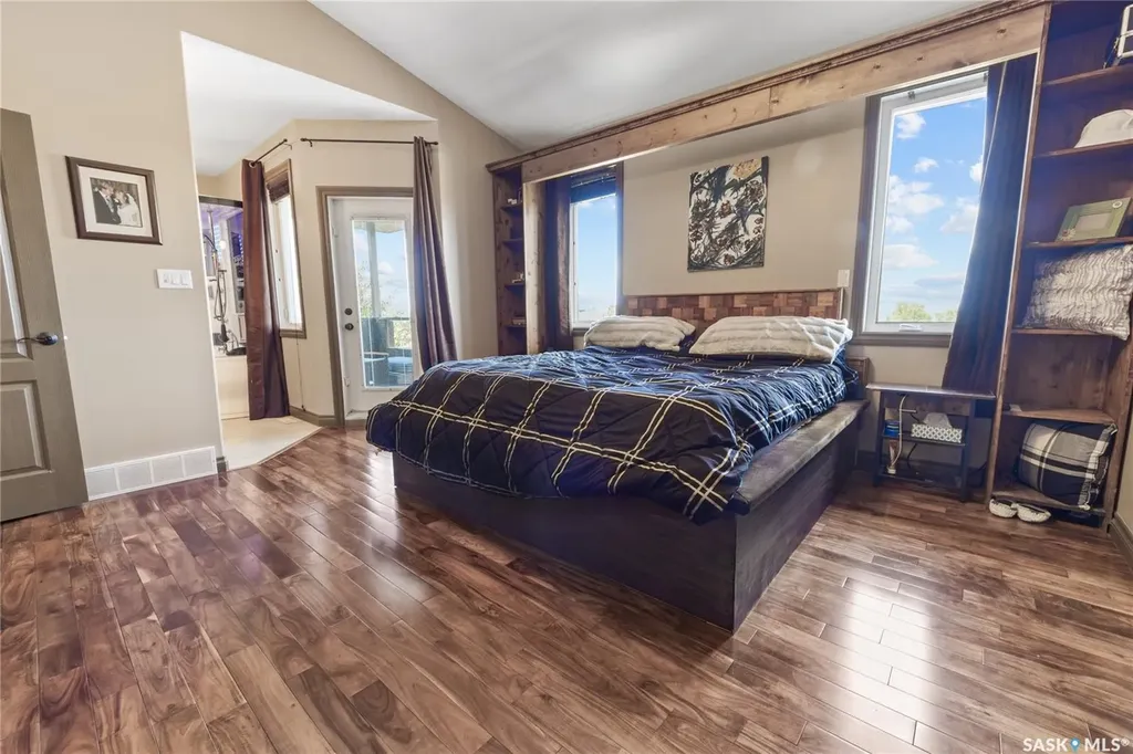 1242 Willowgrove Court Saskatoon SK S7W 0A8