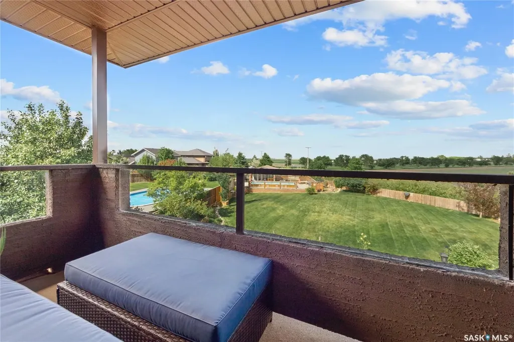 1242 Willowgrove Court Saskatoon SK S7W 0A8