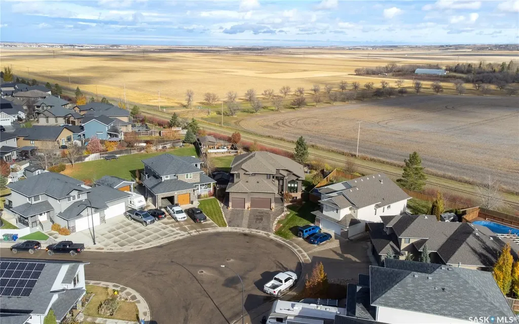1242 Willowgrove Court Saskatoon SK S7W 0A8