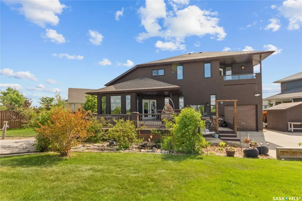 1242 Willowgrove Court Saskatoon SK S7W 0A8