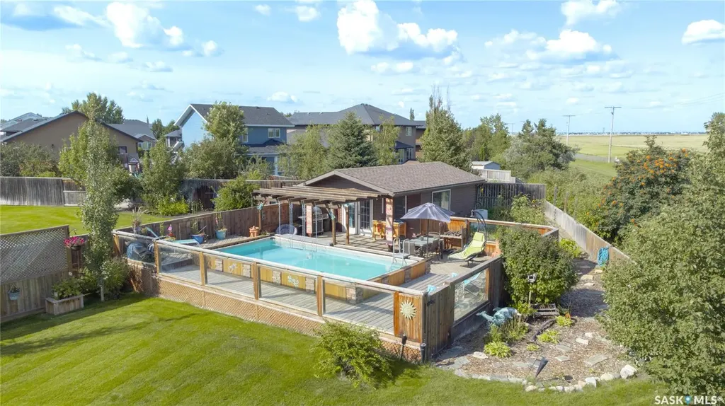 1242 Willowgrove Court Saskatoon SK S7W 0A8