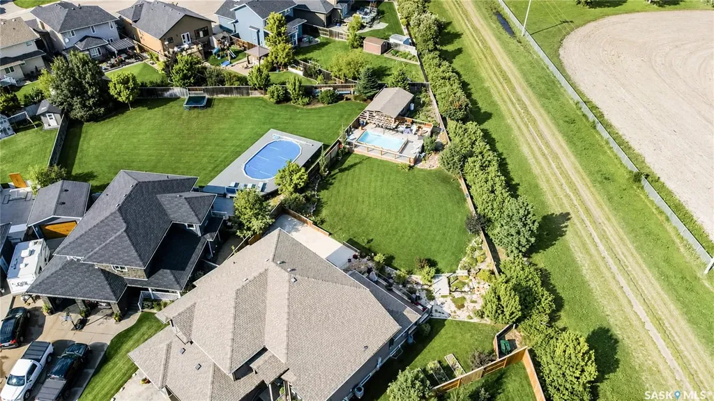 1242 Willowgrove Court Saskatoon SK S7W 0A8