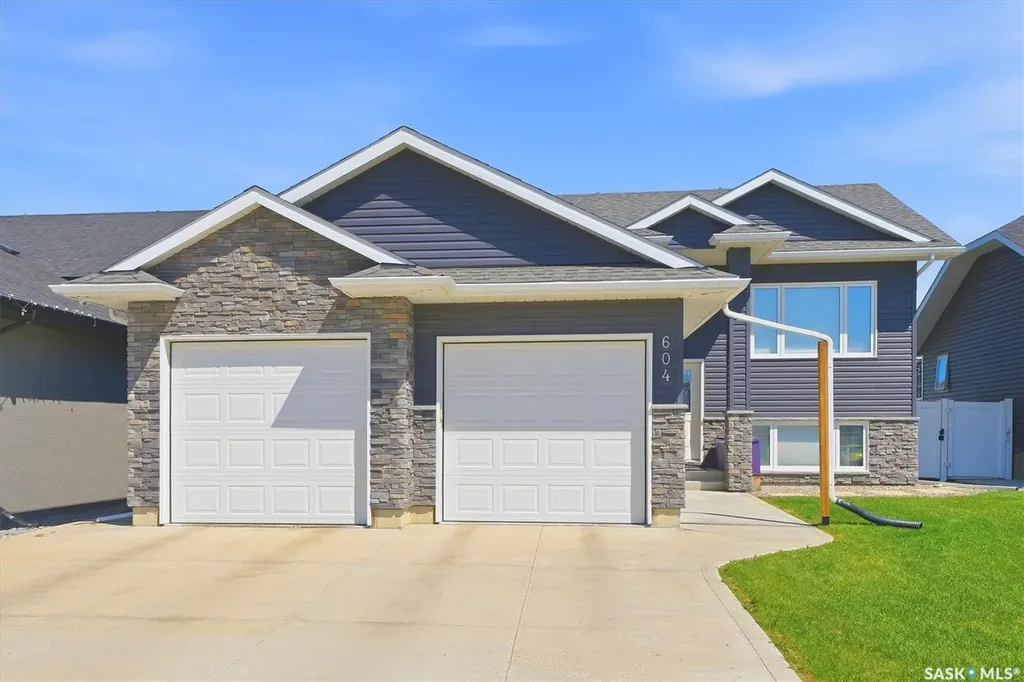 604 Pebble Beach Boulevard Warman SK S0K 4S4