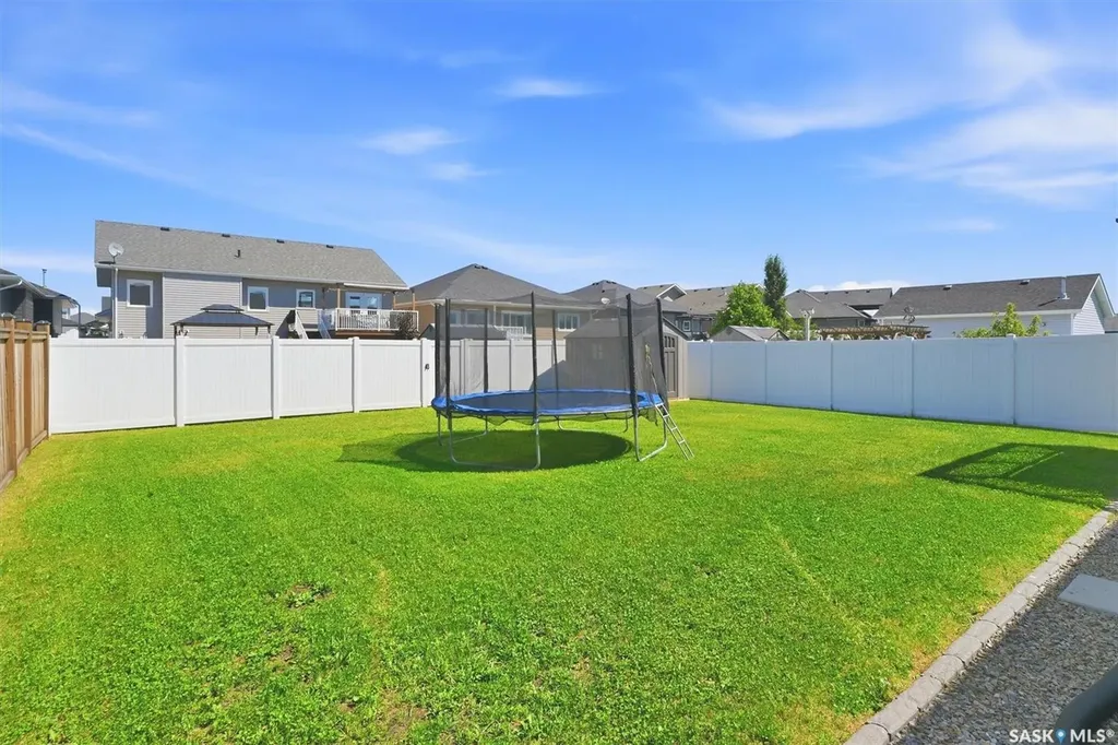 604 Pebble Beach Boulevard Warman SK S0K 4S4