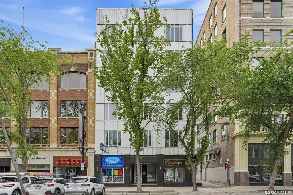 129 21st Street E Saskatoon SK S7M 0Z5