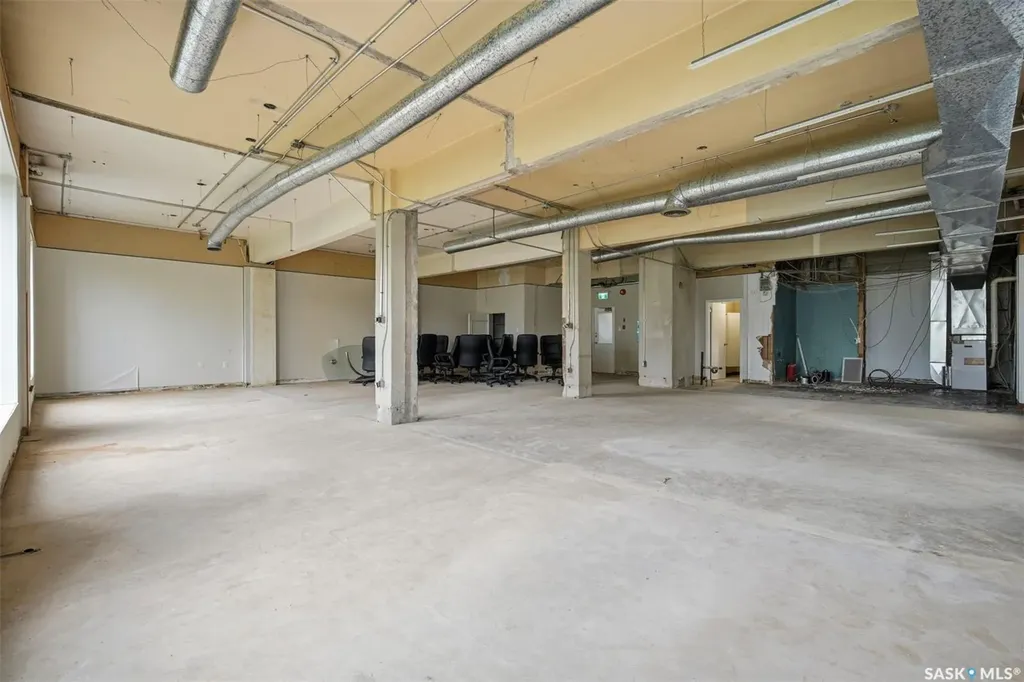 129 21st Street E Saskatoon SK S7M 0Z5