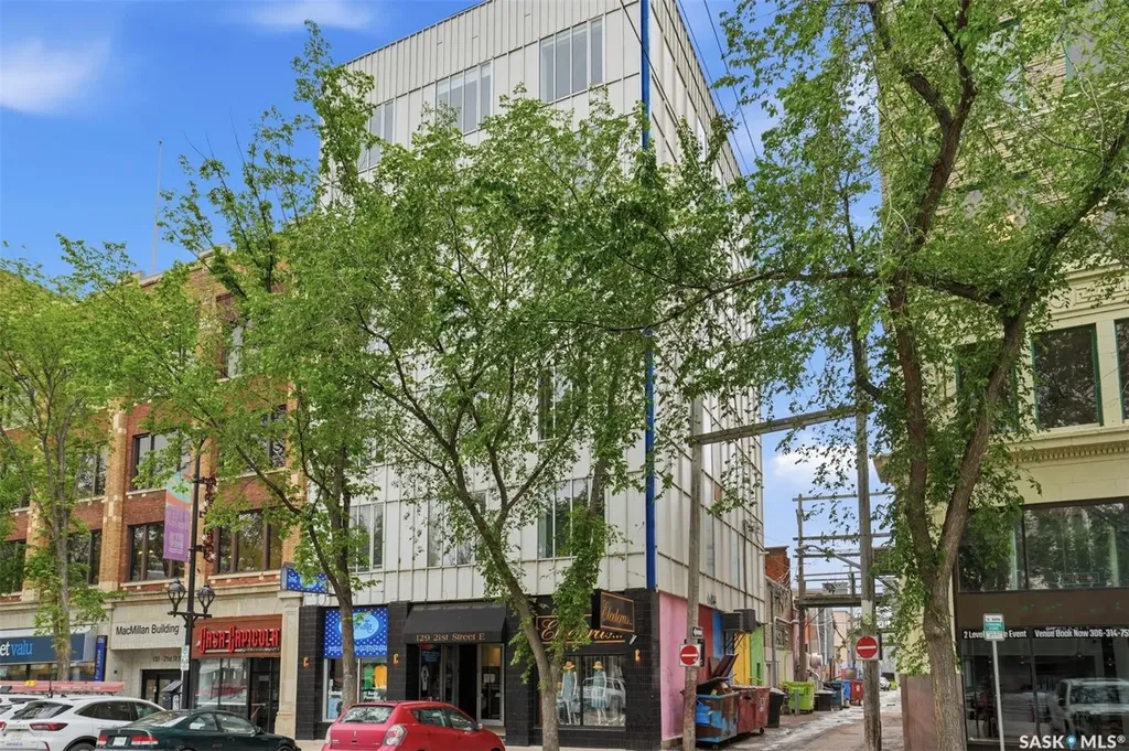 129 21st Street E Saskatoon SK S7M 0Z5