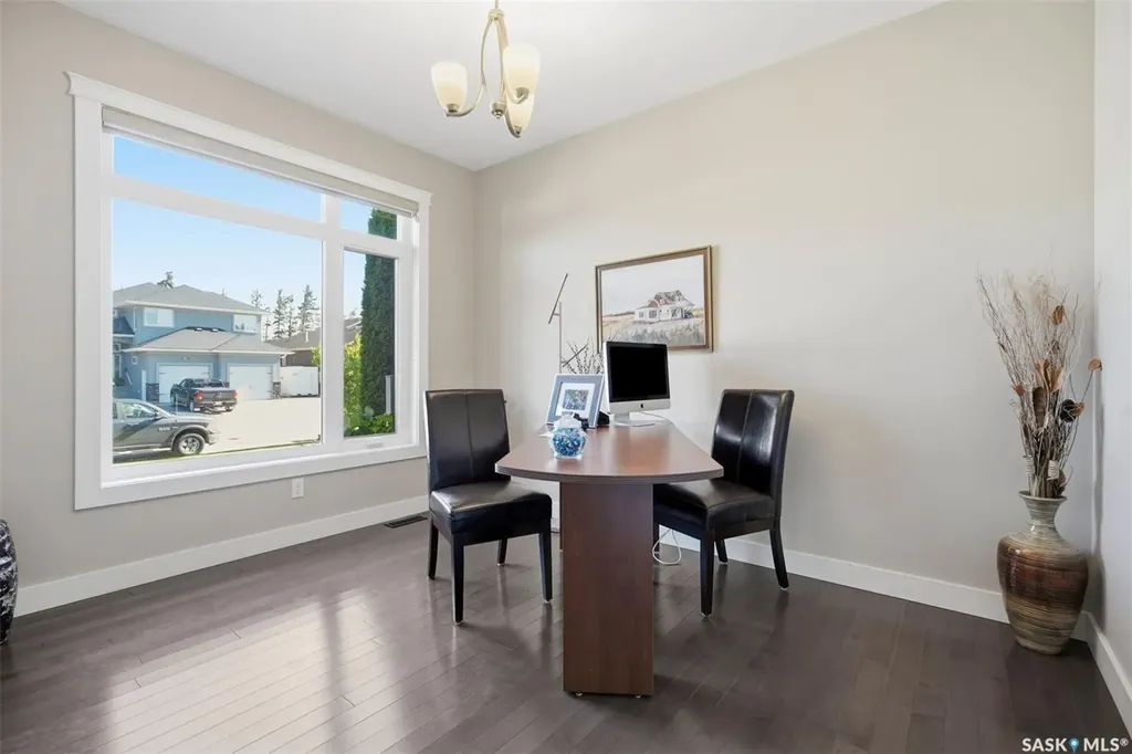 522 Atton Lane Saskatoon SK S7W 0K6