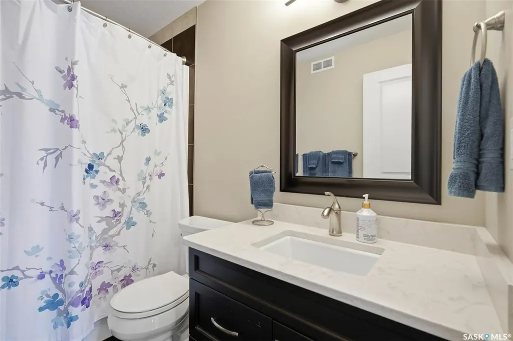 522 Atton Lane Saskatoon SK S7W 0K6