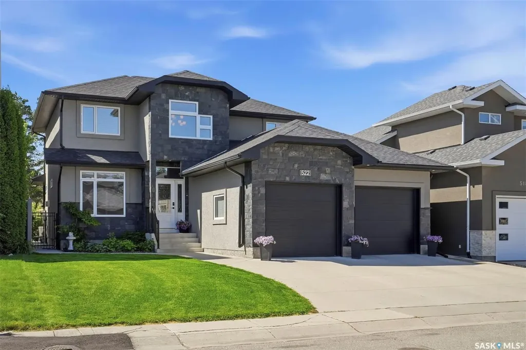 522 Atton Lane Saskatoon SK S7W 0K6