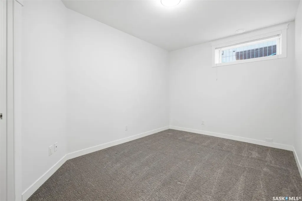522 Atton Lane Saskatoon SK S7W 0K6