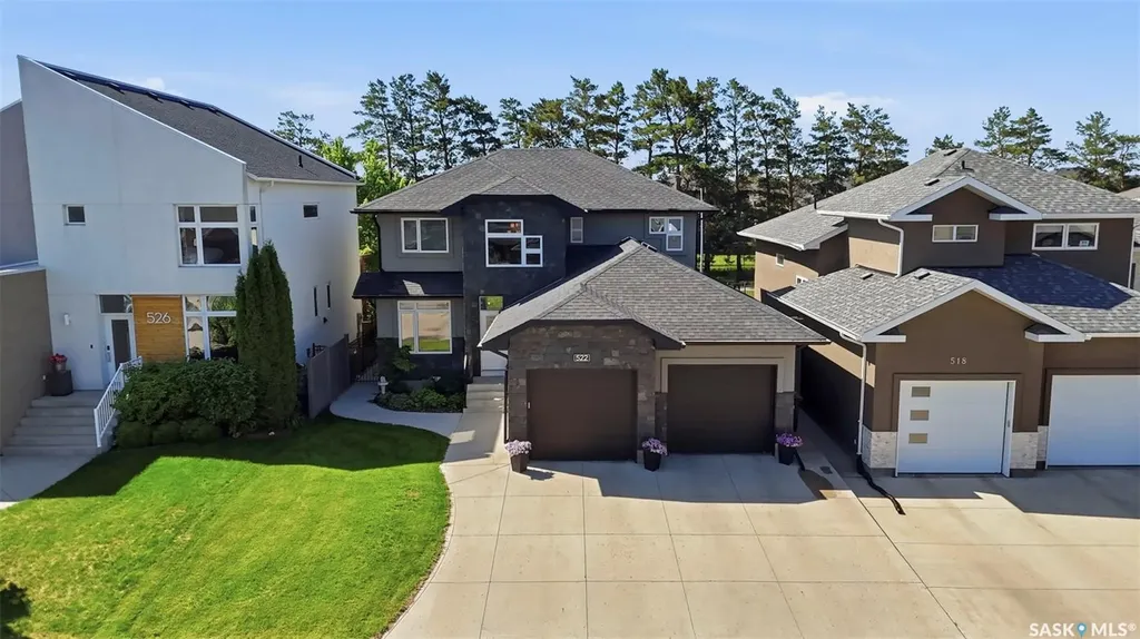 522 Atton Lane Saskatoon SK S7W 0K6