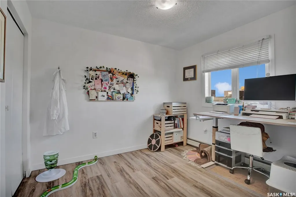 405 5th Avenue N Saskatoon SK S7K 6Z3