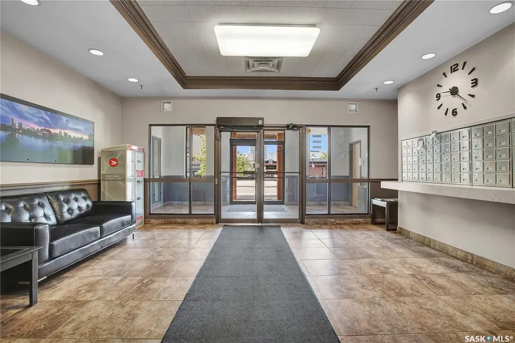 405 5th Avenue N Saskatoon SK S7K 6Z3
