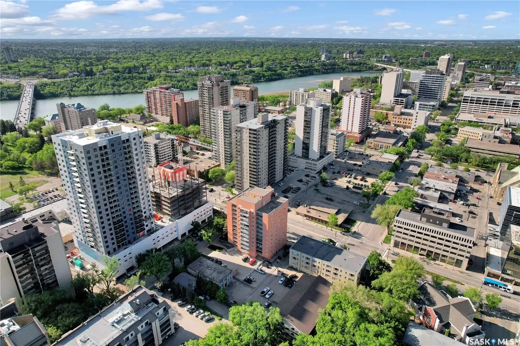 405 5th Avenue N Saskatoon SK S7K 6Z3