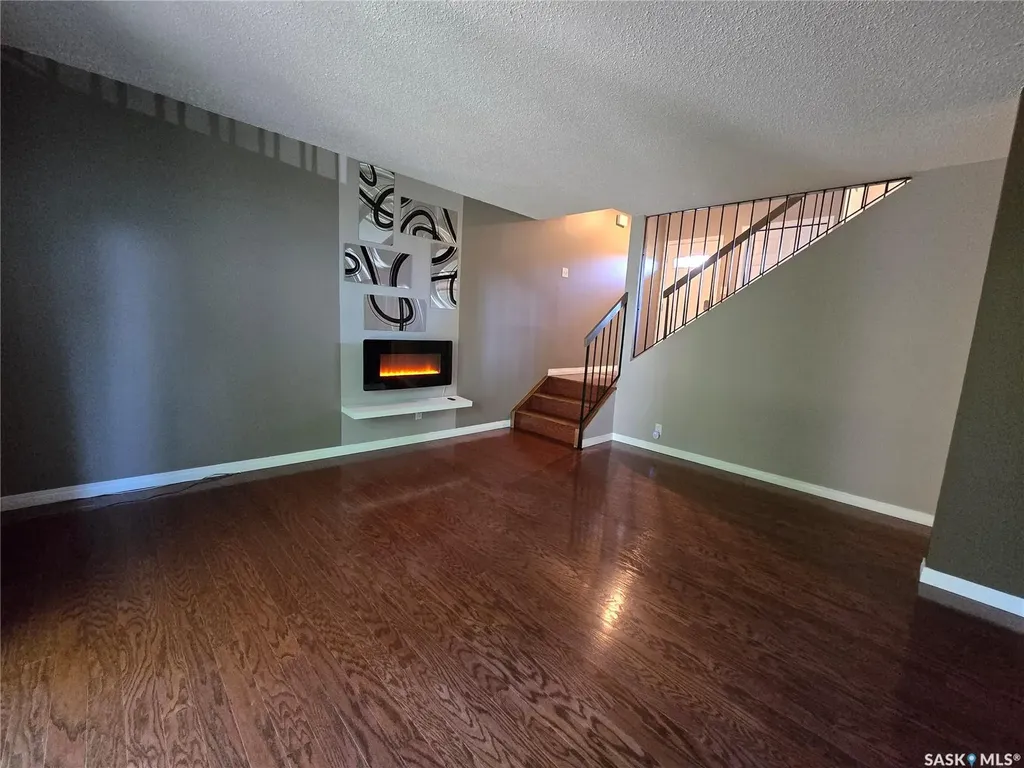 331 Pendygrasse Road Saskatoon SK S7M 4R3