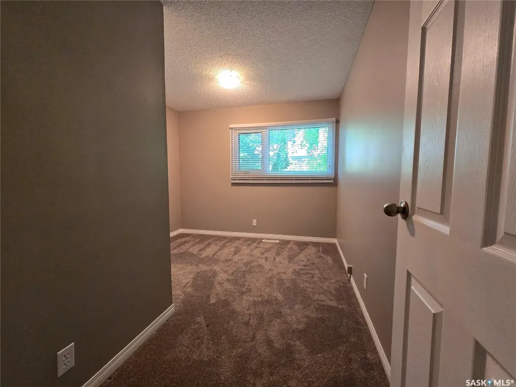 331 Pendygrasse Road Saskatoon SK S7M 4R3