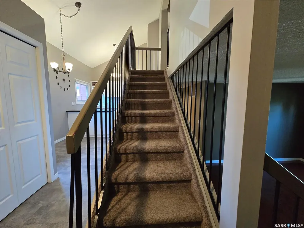 331 Pendygrasse Road Saskatoon SK S7M 4R3