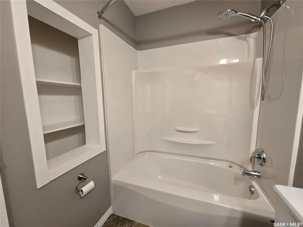 331 Pendygrasse Road Saskatoon SK S7M 4R3