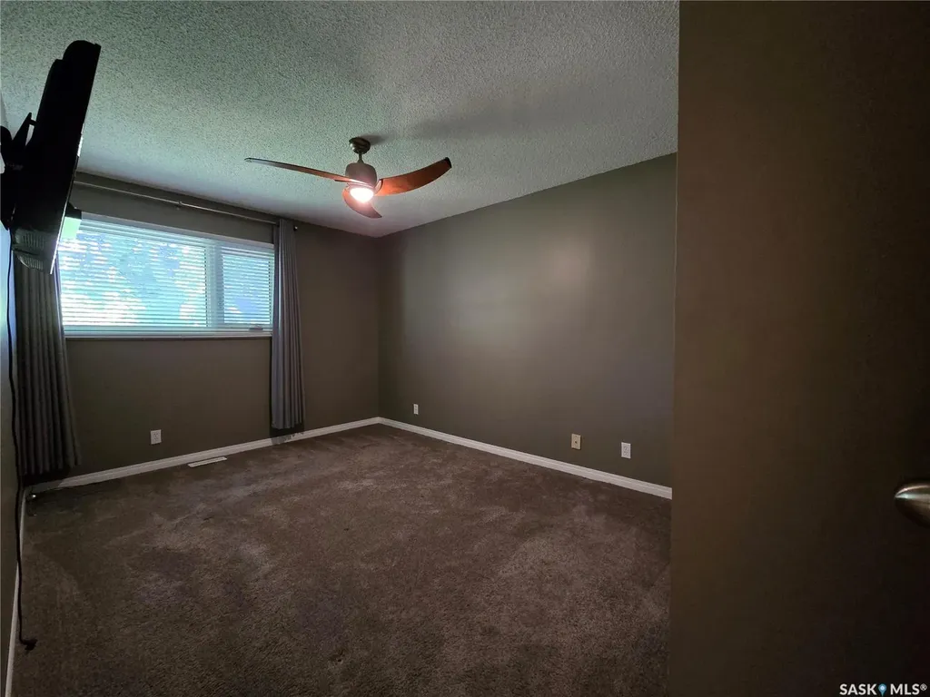 331 Pendygrasse Road Saskatoon SK S7M 4R3