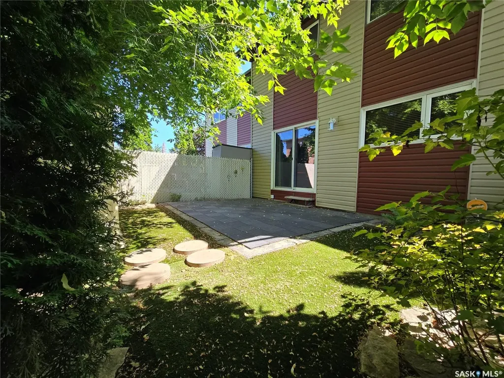 331 Pendygrasse Road Saskatoon SK S7M 4R3