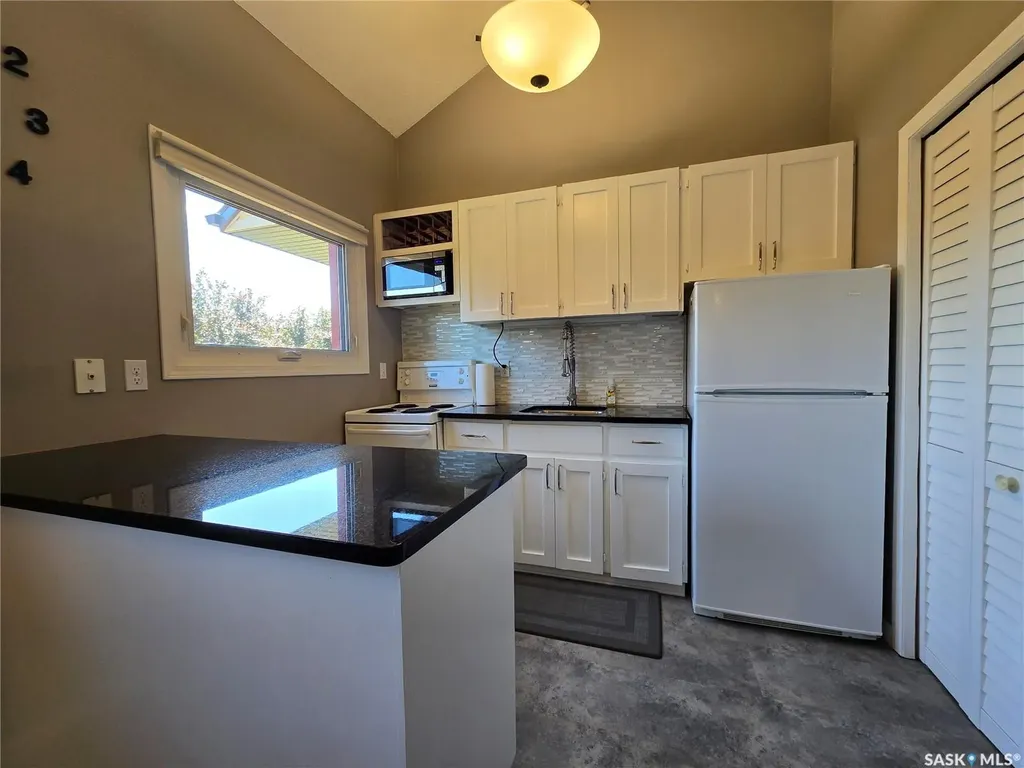 331 Pendygrasse Road Saskatoon SK S7M 4R3