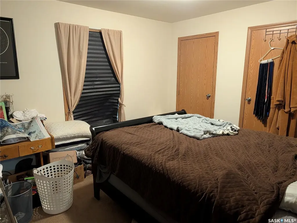 1295 9th Avenue NE Moose Jaw SK S6J 1C5