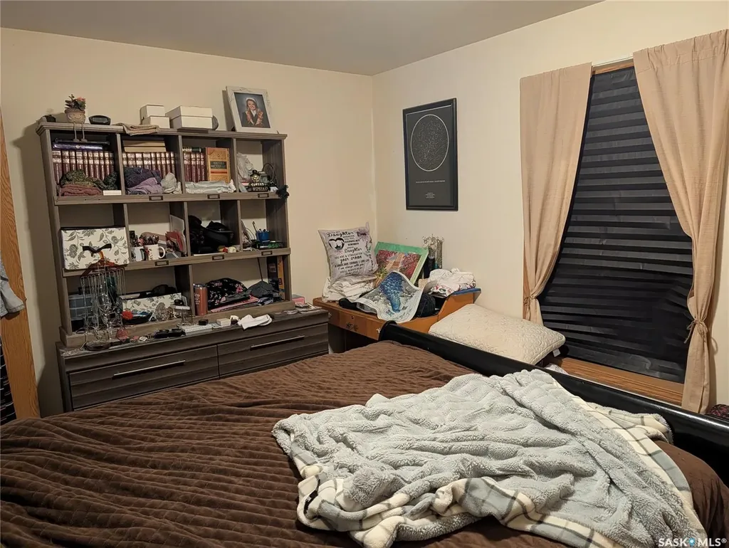 1295 9th Avenue NE Moose Jaw SK S6J 1C5