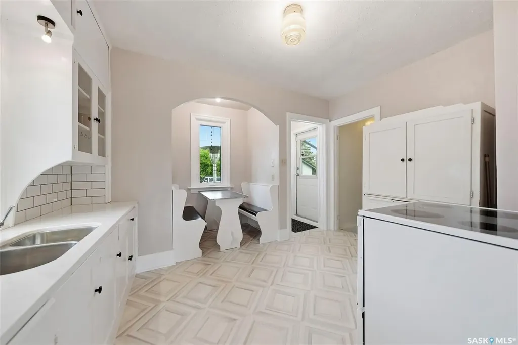 416 22nd Street W Prince Albert SK S6V 4K6