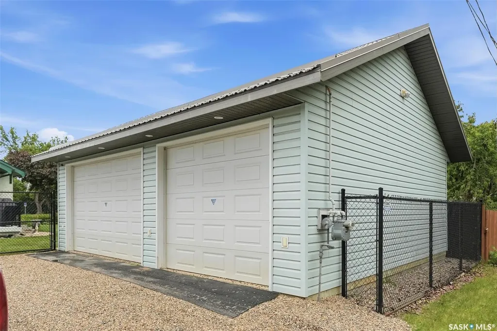 416 22nd Street W Prince Albert SK S6V 4K6
