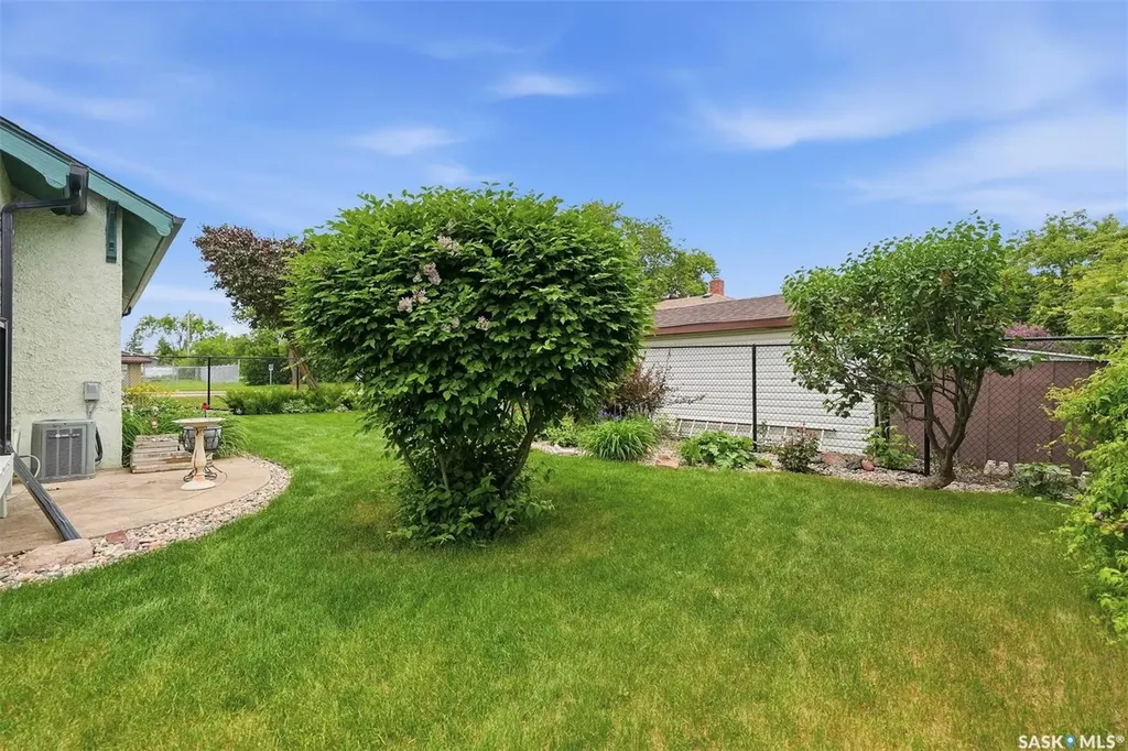 416 22nd Street W Prince Albert SK S6V 4K6