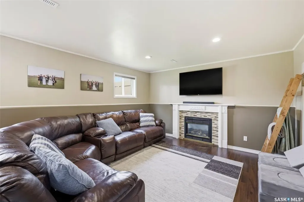201 1st Avenue N Warman SK S0K 4S0