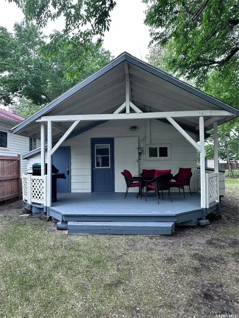 921 Joseph Crescent Cochin SK S0M 0L0