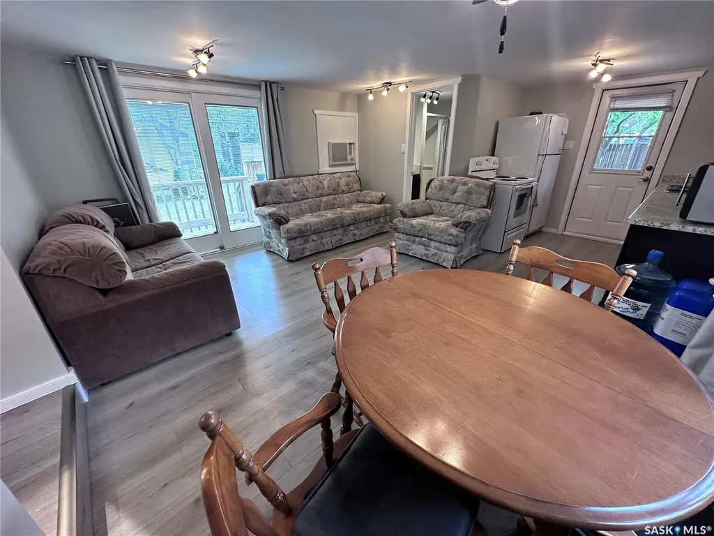 921 Joseph Crescent Cochin SK S0M 0L0