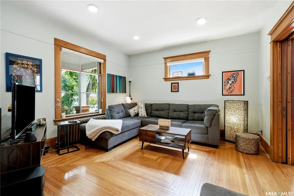606 Bedford Road Saskatoon SK S7L 0E8