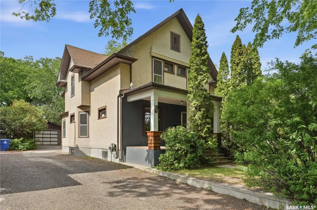 606 Bedford Road Saskatoon SK S7L 0E8