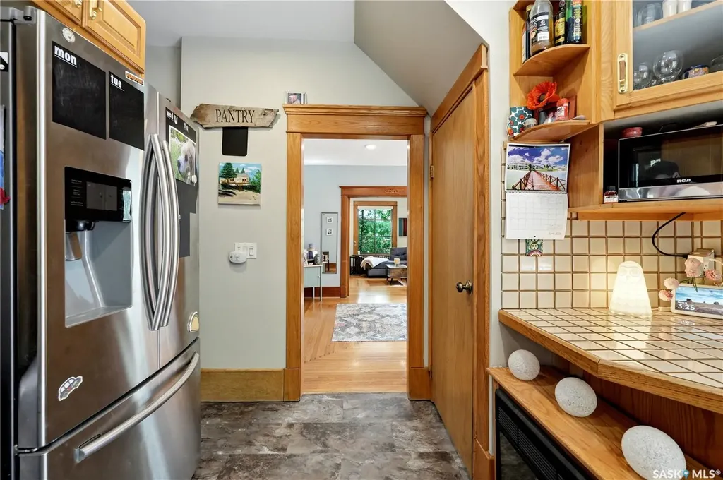 606 Bedford Road Saskatoon SK S7L 0E8